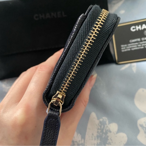 NEW Chanel Zipped Coin Purse - Picture 10 of 15